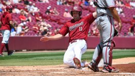 Gamecocks Complete Sweep of Alabama with 11-5 Win